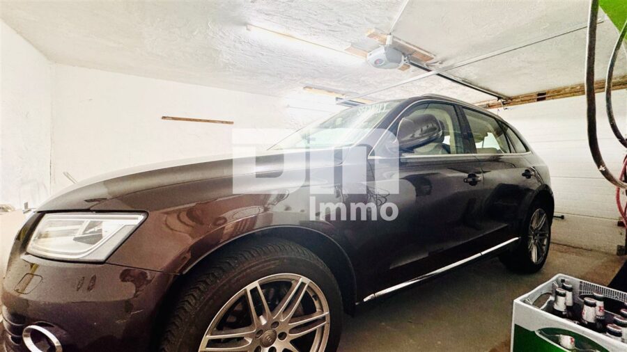 Umfangreich saniertes Fachwerkhaus mit 2 Terrassen, PV-Anlage und Nebengebäude - Souterrain Garage